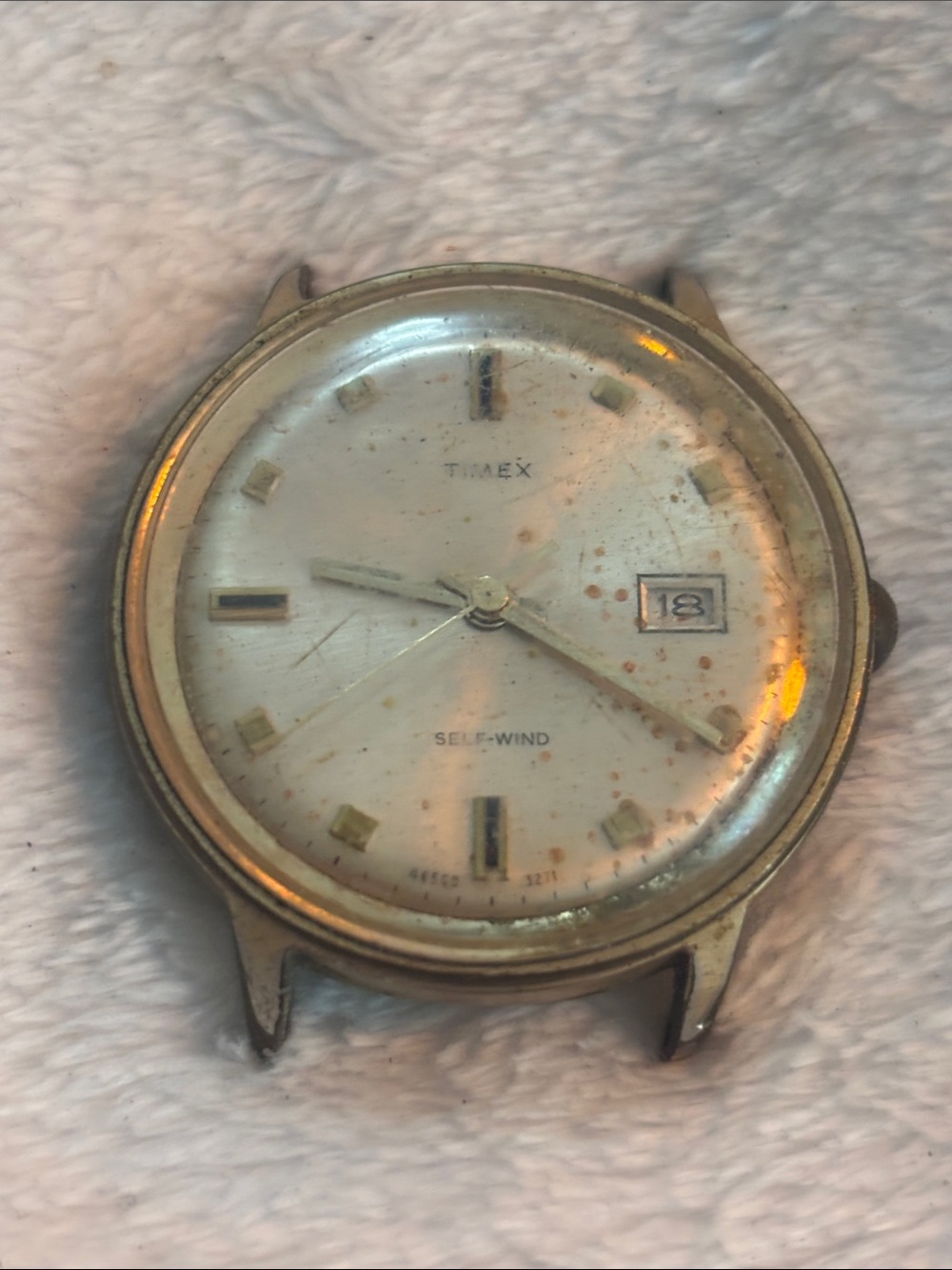 Vintage Timex Gold-Tone Self-Wind Analog Watch (Gold/White)
